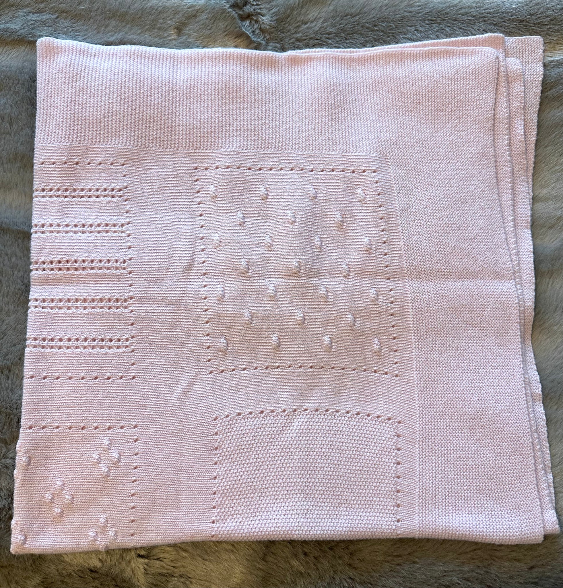 Dr. Kid Pink Knitted Blanket