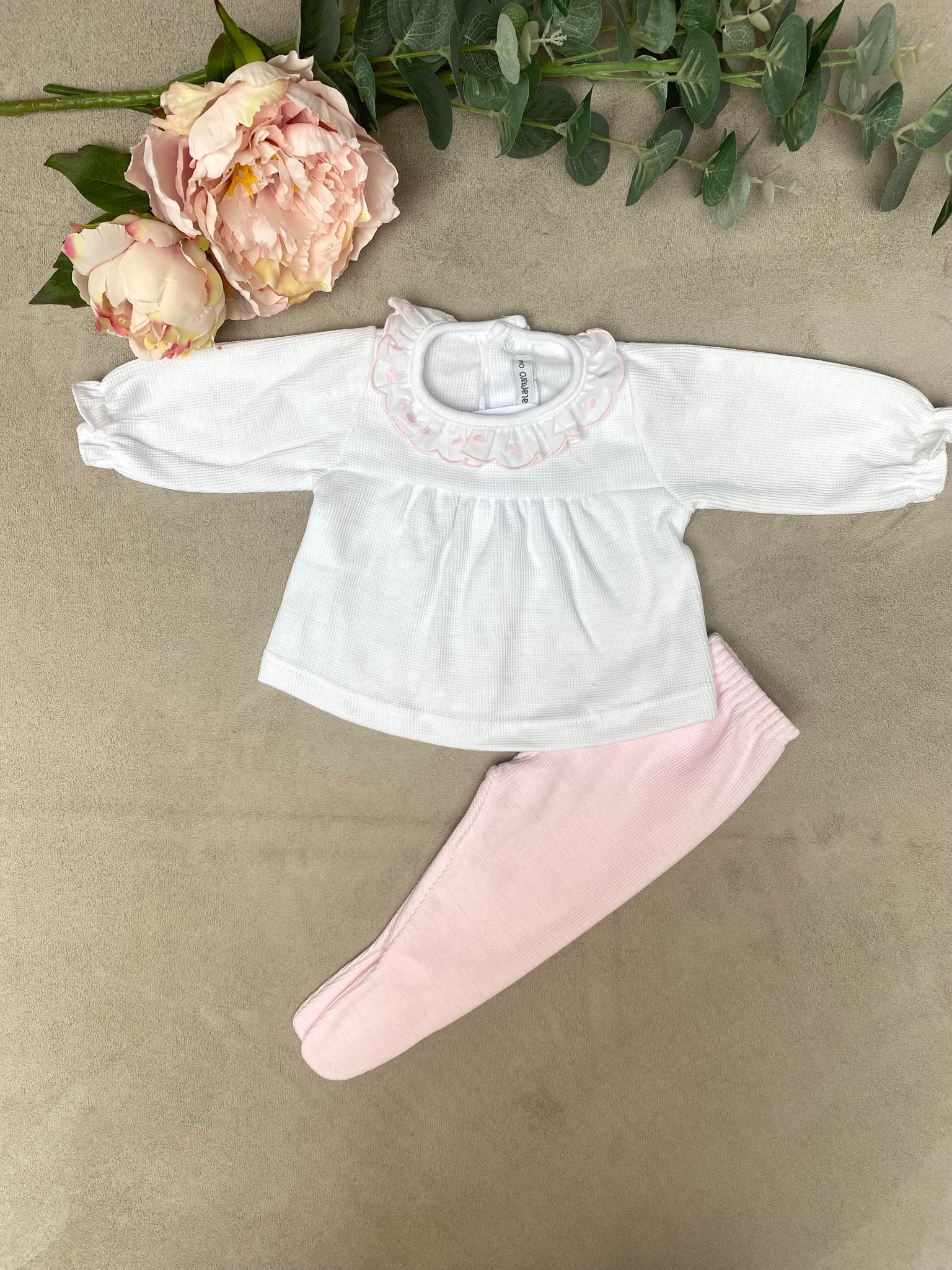 Calamaro White & Pink 2-Piece Set