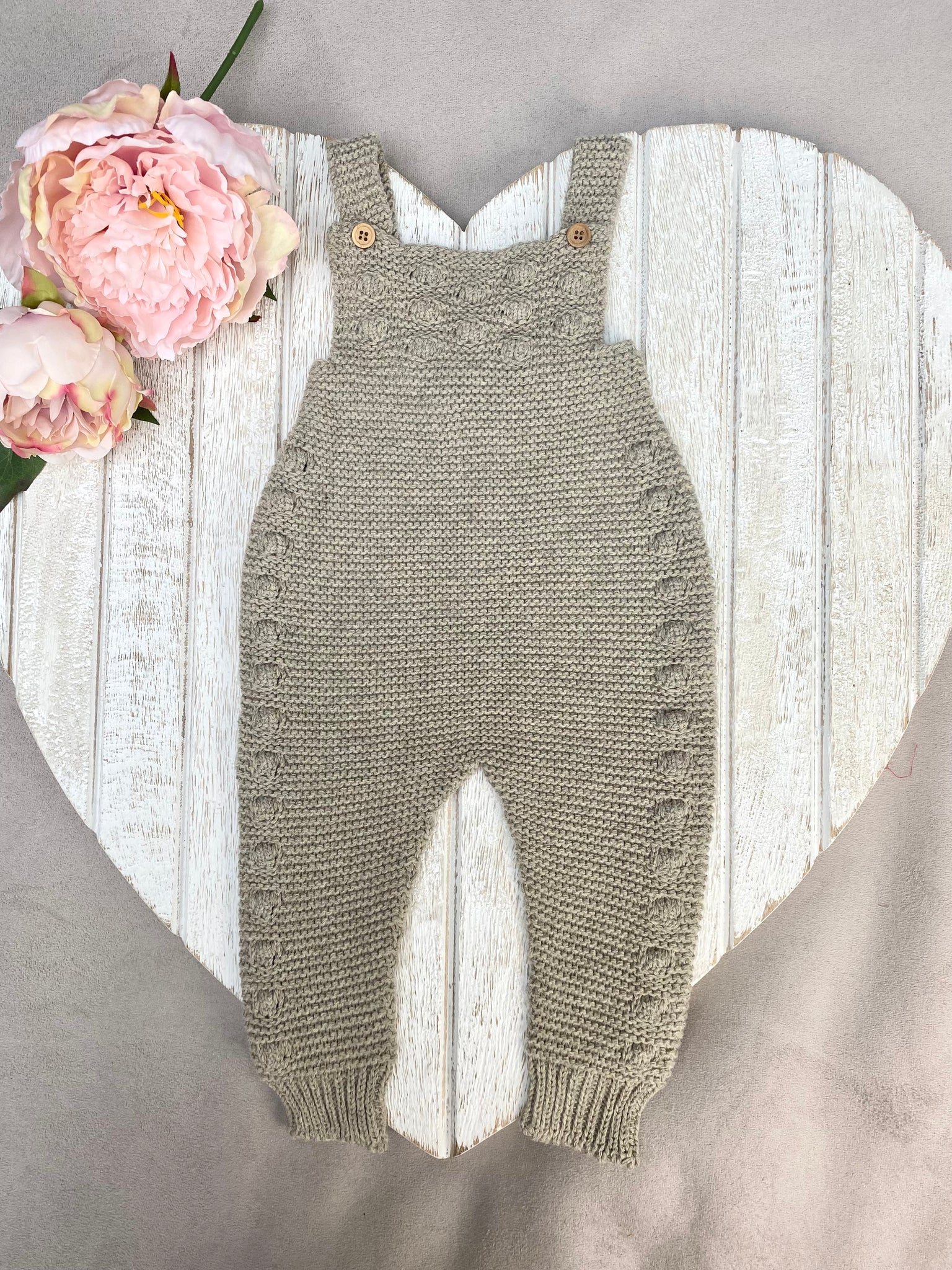 AW21 Neuces Kids Sand Dot Knitted Dungarees